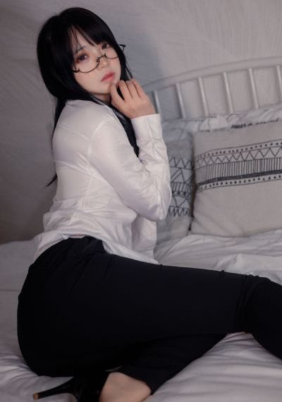 操处女_HD超清免费观看
